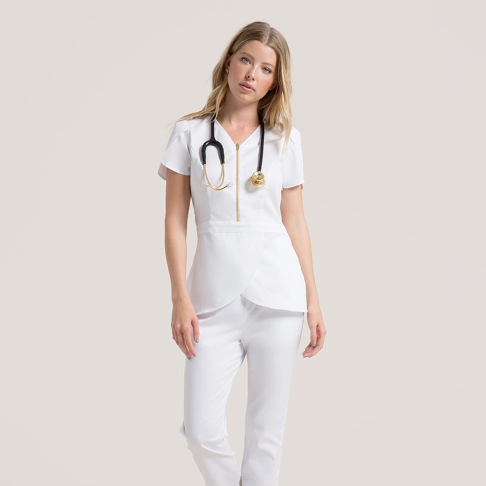 Jaanuu Scrub Set